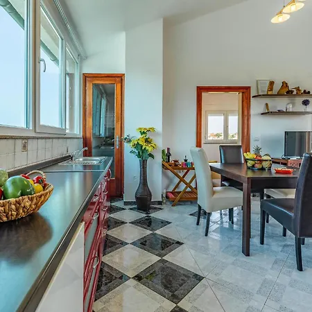 Pet Friendly In With Kitchen * Medulin